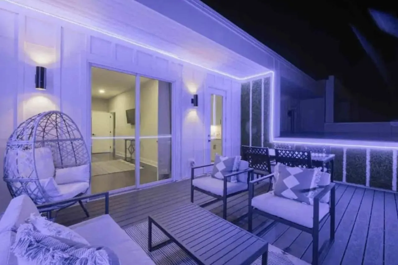 Luxury Four-Story Home, Rooftop Deck With Views, Pingpong! Sleeps 12! Nashville Holiday home